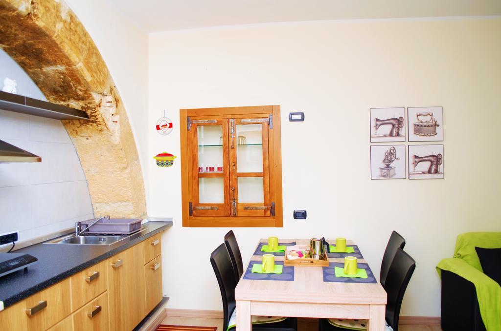 Appartamento San Giovanni Кальяри Номер фото